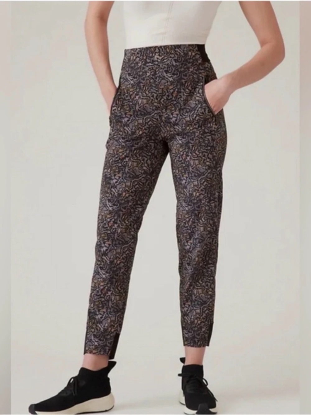 Athleta Trekkie North High Rise Jogger - Multicolor - Size 6